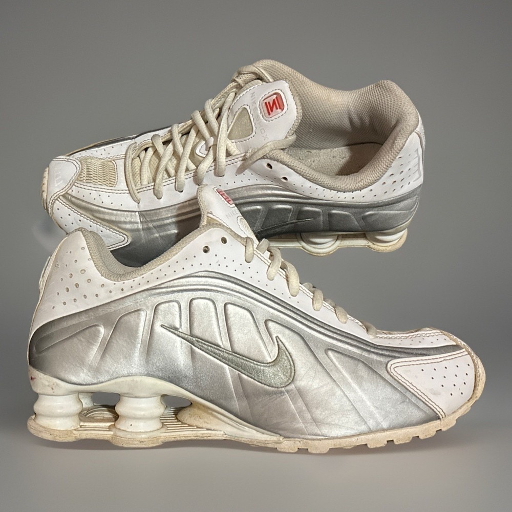 Nike Shox R4 White Silver Metallic Youth 6Y Womens 7.5 Athletic Sneakers
